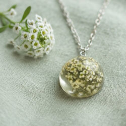Alyssum Necklace