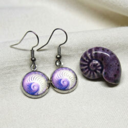 Nautilus Cabochon - Purple