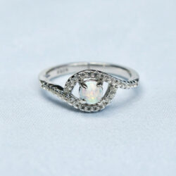 925 Sterling Silver Eye-shaped Opal Ring