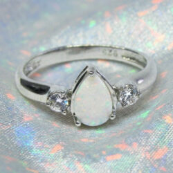 925 Sterling Silver Pear-shaped Opal Ring