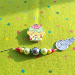 Cupcake Needle Minder with Frogger