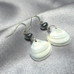 Bivalve Shell & Pearl Earrings - Blue
