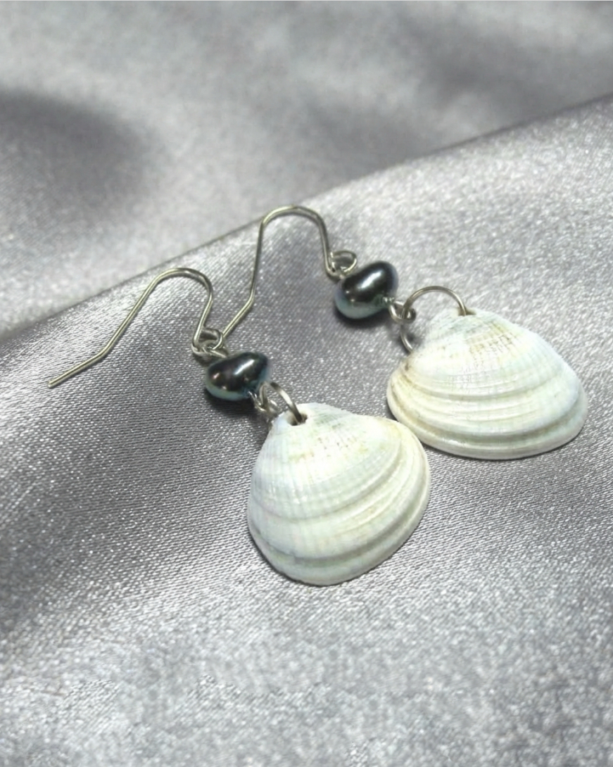 Bivalve Shell & Pearl Earrings - Blue