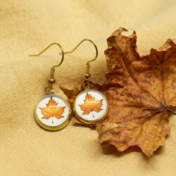 Maple Leaf Cabochon - Golden Brown