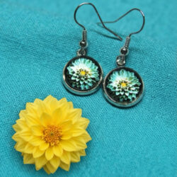 Dahlia Cabochon - Green & Yellow