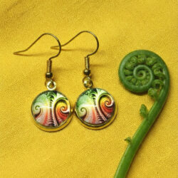 Nautilus Cabochon - Green & Red