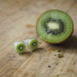 Kiwi Fruit Studs