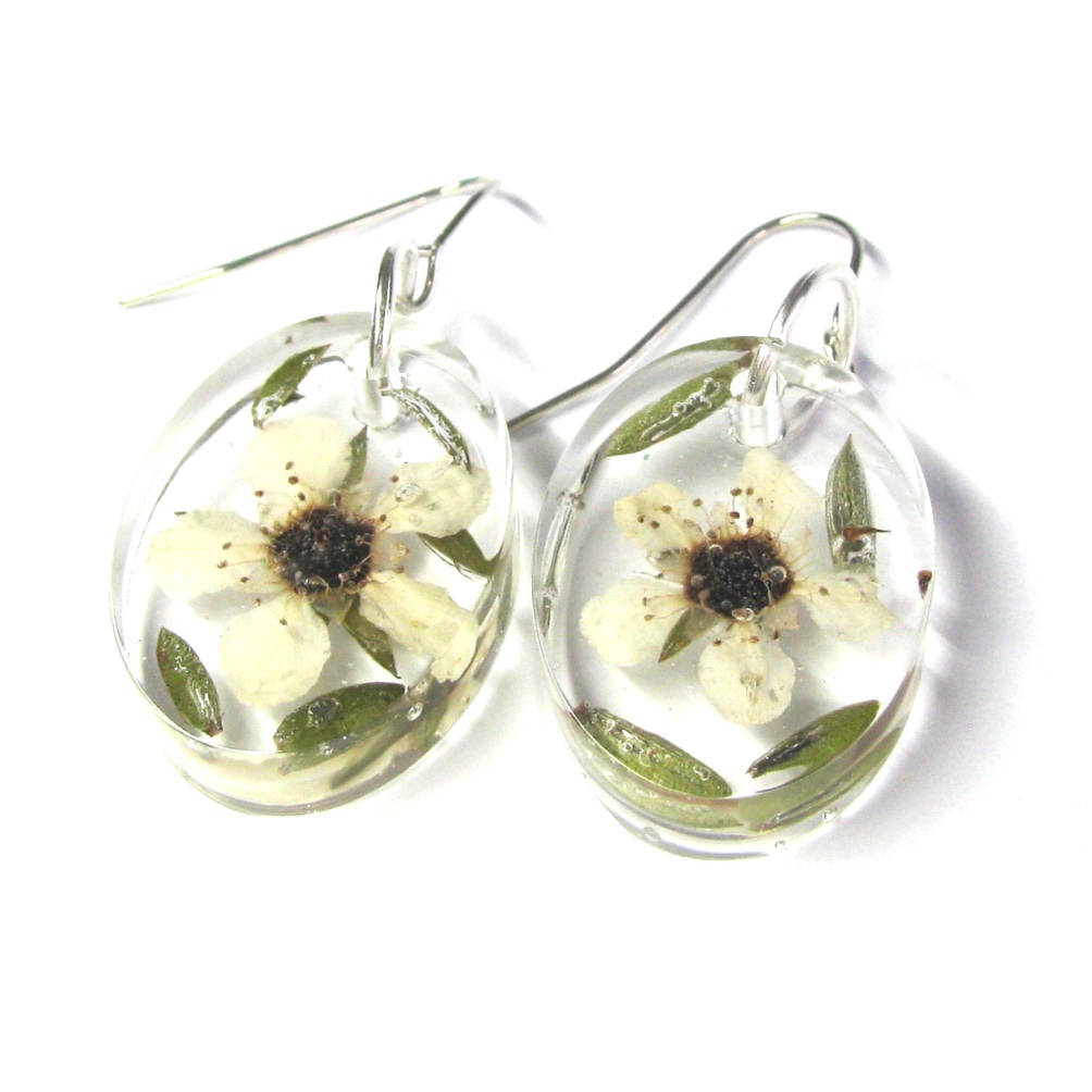 Manuka Flower Earrings