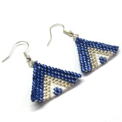 Blue & Silver Triangle Peyote