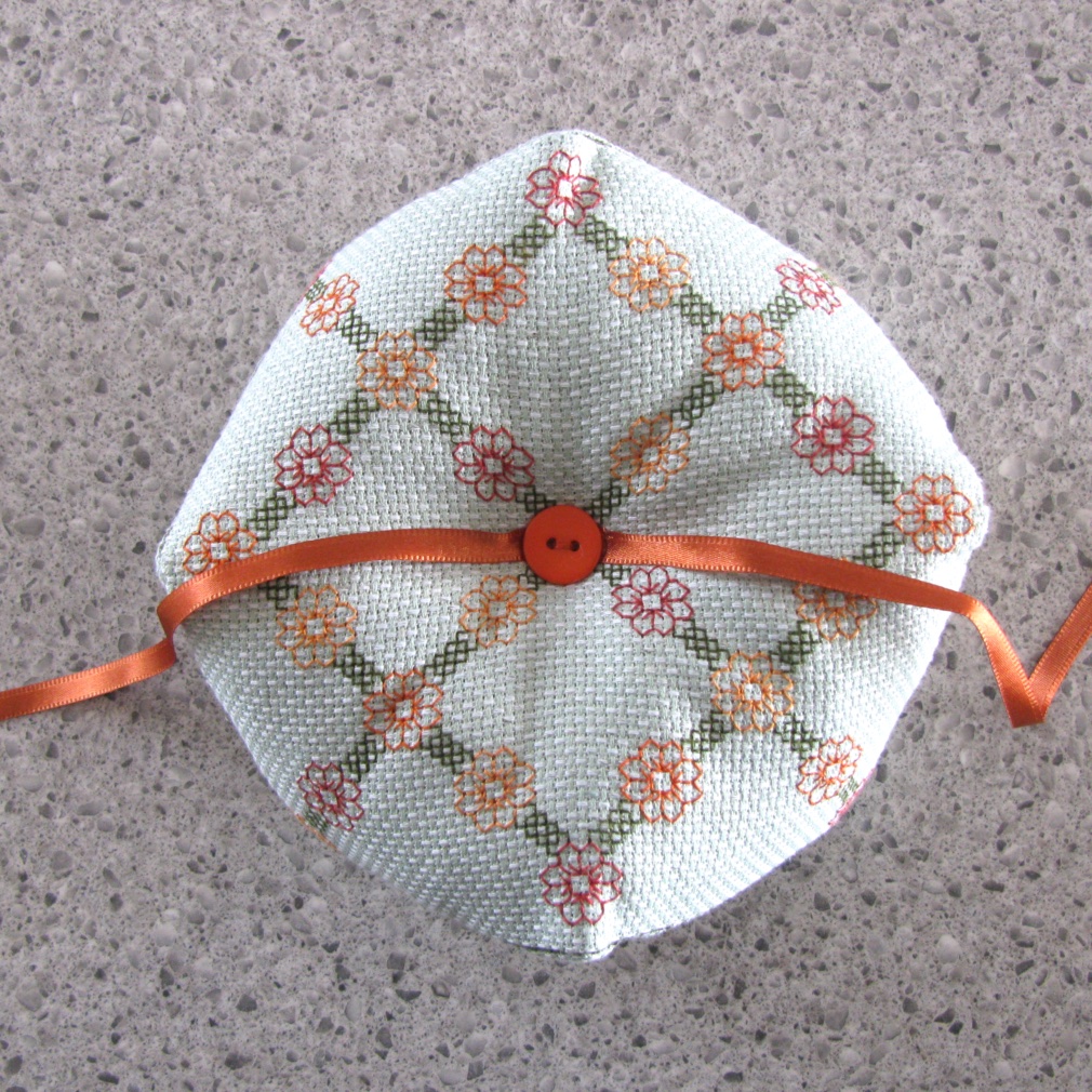 Biscornu - Gerbera Wedding Ring Pillow - Image 2
